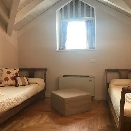Apartamento C61 *